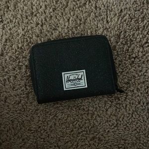 Herschel wallet